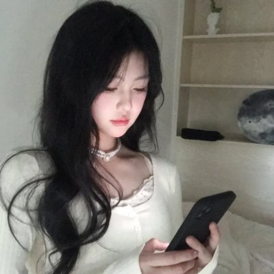 偷偷接吻